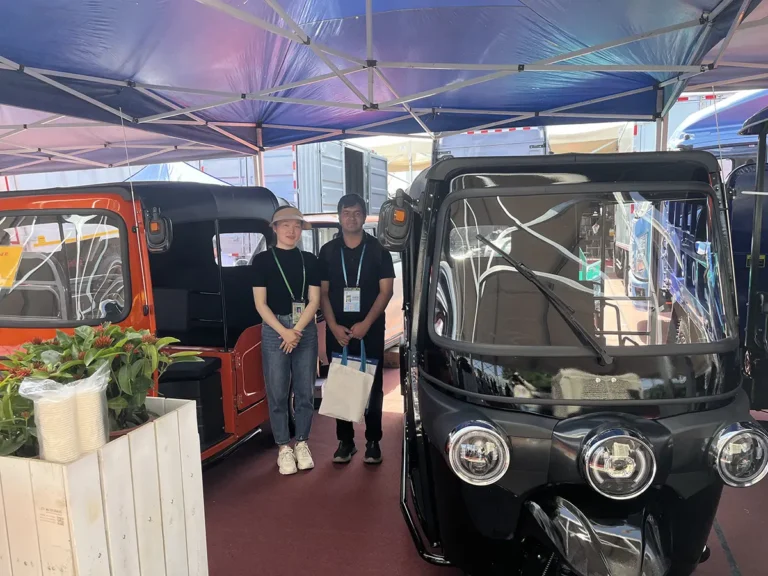 YUANLU Electric Tricycle “Tuktuk Bajai” Debuts at 137th Canton Fair, Inviting Global Partners for Collaboration